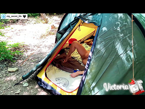 ❤️ Filmed on camera Passionate jerk off Stranger in a tent ️❌ Just porn at us ️❤